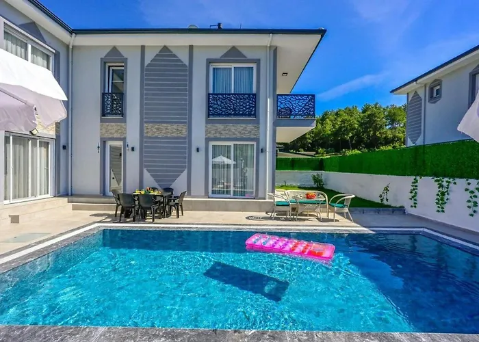 For Families In Nature Villa