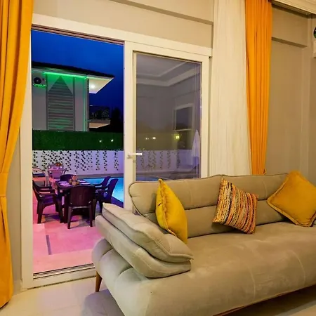 For Families In Nature Villa