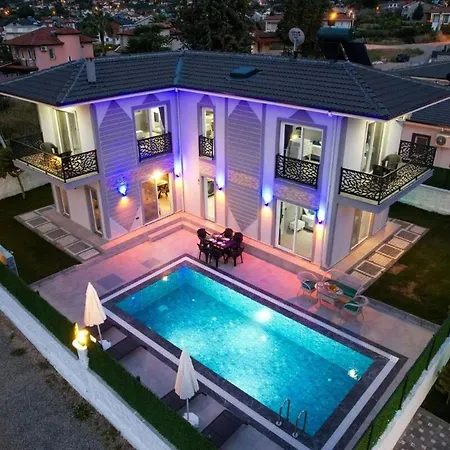 For Families In Nature Villa *